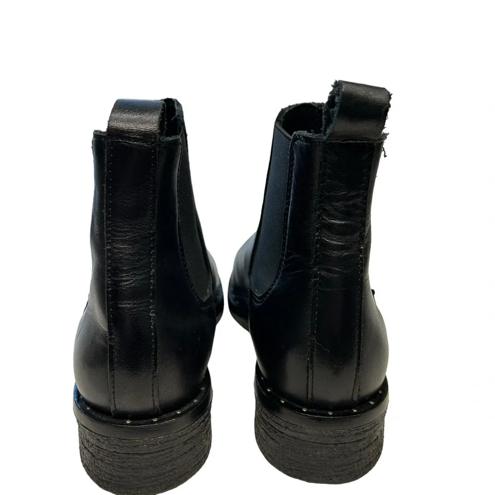 Norberto Costa black leather